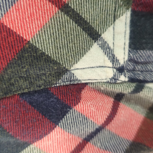 Maurices flannel - Picture 4 of 4